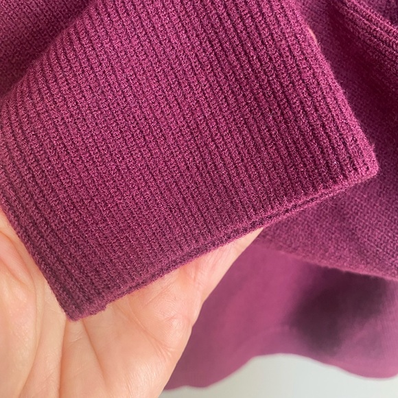 Aritzia Wilfred Tuscany Sweetheart Knit Sweater Maroon Size M - Picture 9 of 16